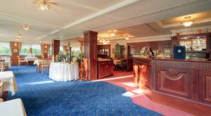 Villa Medici Hotel **** �s �tterem