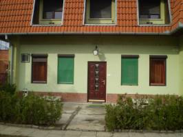 Apartman-h�z Moh�cs