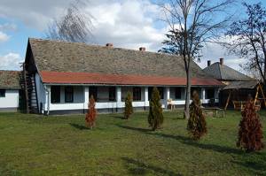 Kubikos Vend�gh�zak