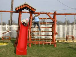 Holdf�ny �d�l�tanya