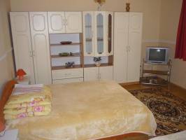 Andrea Vend�gh�z