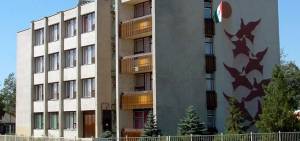 Harruckern J�nos K�zoktat�si Int�zm�ny Madaras Koll�gium