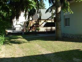 N�meth Vend�gh�z