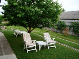 Mag�nsz�ll�shely 4 szem�lynek  Hajd�szoboszl�