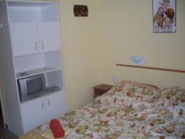 Cserke Gy�ngye apartman