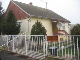 T�th �va mag�nsz�ll�s