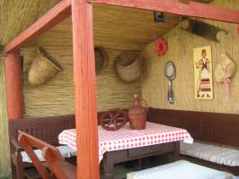 Ak�cos Vend�gh�z