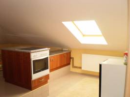 Katica Vend�gh�z