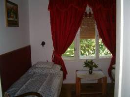 FO-225:Strandk�zeli 4 f�s �n�ll� nyaral�h�z Fony�don