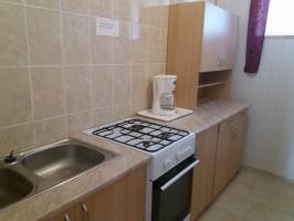 FO-120: Kedvez� �r�, strandk�zeli 5-6-7 f�s �n�ll� nyaral�h�z Fony�don a Balatonn�l