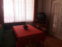 FO-120: Kedvez� �r�, strandk�zeli 5-6-7 f�s �n�ll� nyaral�h�z Fony�don a Balatonn�l