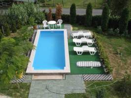 FO-140: �sz�medenc�s, �j�p�t�s�, 6 f�s apartman Fony�don  a Balatonn�l