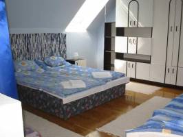 FO-141: �sz�medenc�s, �j�p�t�s�, 7 f�s apartman Fony�don a Balatonn�l