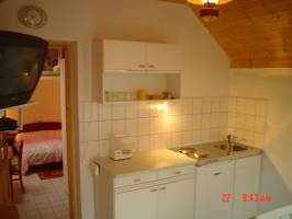 FO-187: Strandk�zeli 2 f�s apartman Fony�don a Balatonn�l