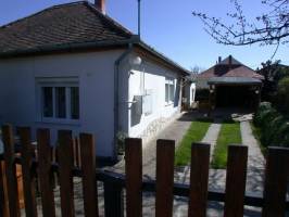 FO-364: Strandk�zeli  nyaral�h�z 4-5-6 f� r�sz�re Fony�don