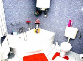 FO-364: Strandk�zeli  nyaral�h�z 4-5-6 f� r�sz�re Fony�don