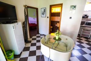 BO-02: Strandk�zeli 4-5 f�s nyaral�h�z Balatonbogl�ron WIFI-vel