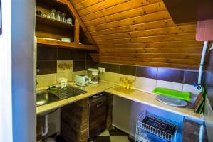 BO-03: Strandk�zeli 4 f�s apartman Balatonbogl�ron 100 m-re a szabadstrandt�l