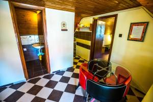 BO-03: Strandk�zeli 4 f�s apartman Balatonbogl�ron 100 m-re a szabadstrandt�l