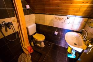 BO-03: Strandk�zeli 4 f�s apartman Balatonbogl�ron 100 m-re a szabadstrandt�l