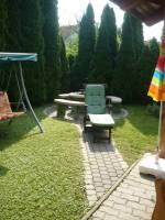 BO-44: Sz�pen berendezett 10-11 f�s nyaral�h�z Balatonbogl�ron