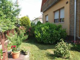 BO-77: Sz�pen berendezett apartman 4-5-6 f�re Balatonbogl�ron