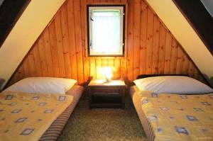 BE-41: Fah�z 4 f� r�sz�re Balatonber�nyben 150 m�terre a strandt�l