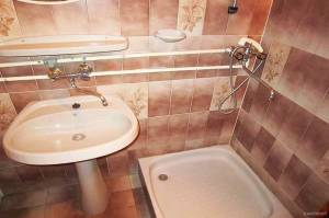 BE-41: Fah�z 4 f� r�sz�re Balatonber�nyben 150 m�terre a strandt�l