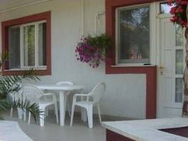 BO-85: Strandk�zeli apartman 4-5  f�re Balatonbogl�ron