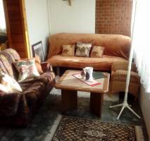 BO-85: Egyszer�en berendezett apartman 4-5 f� r�sz�re Balatonbogl�ron