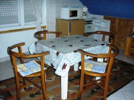 Kontra - Madarasi lak�s