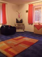 Ker�kp�ros �s Zar�ndok Vend�gh�z