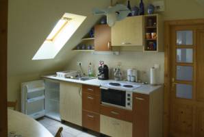 J�zmin vend�gh�z