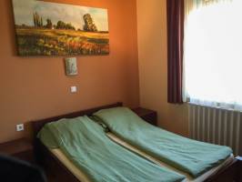 J�zmin Vend�gh�zak �s Apartmanok