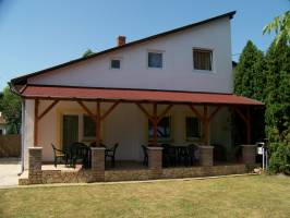 Csik�s Vend�gh�z