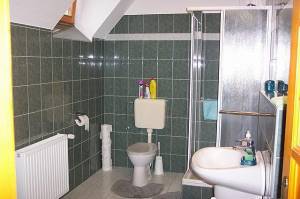 Friesz Apartmanh�z