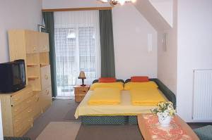 Friesz Apartmanh�z