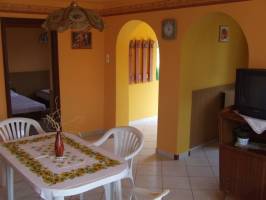 S�ll� Vend�gh�zak