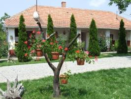 S�ll� Vend�gh�zak