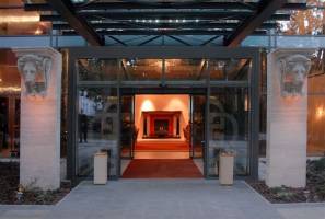 Hotel Divinus *****