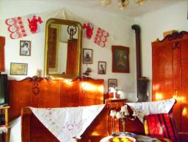 Aralica Paraszth�z