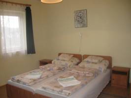 Benk� Vend�gh�z