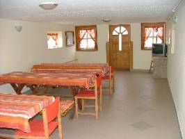 B�rzs�ny turistah�z