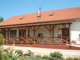 Elyzabeth Vend�gfogad�