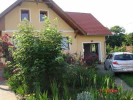 �riszentp�teri Mih�ly Vend�gh�z - �rs�gi Kulcsos H�z