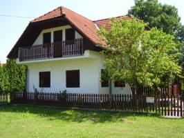 Krivarics nyaral�h�z