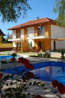 Szabadics Apartmanh�z