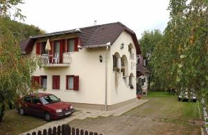 Apartmanok �s Ifj�s�gi sz�ll�s, Z�ldv�r Villa