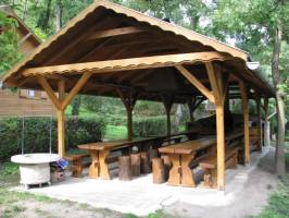 Apartmanok �s Ifj�s�gi sz�ll�s, Z�ldv�r Villa