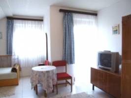 NIMR�D Pihen�h�z